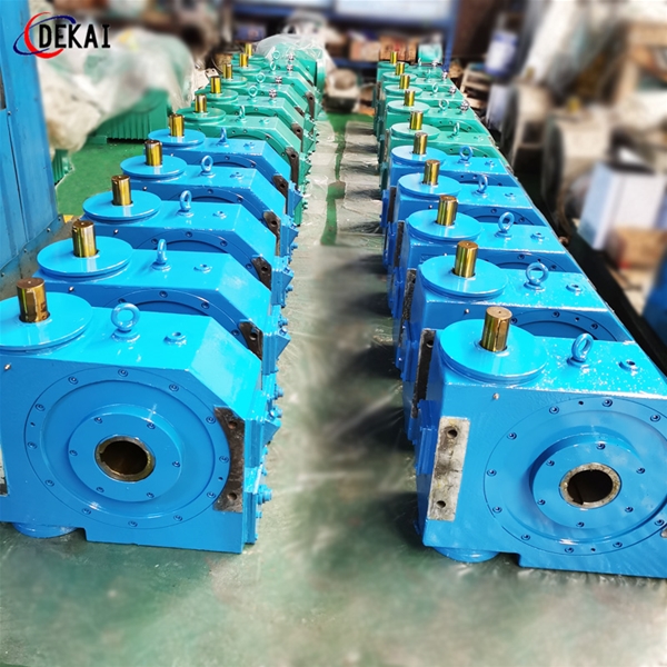 贵州德凯A225钢厂连铸机专用二次包络蜗杆减速机